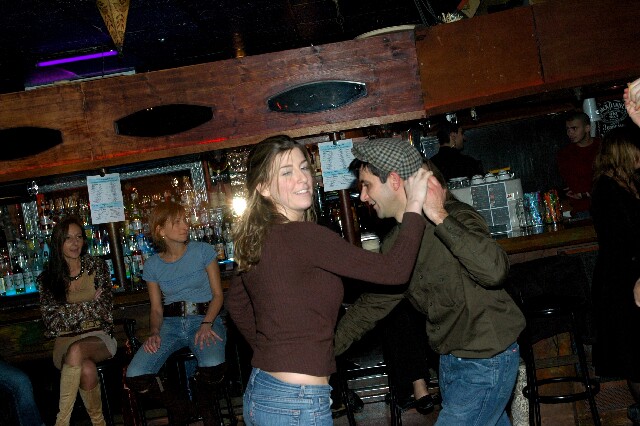 min 2005 12 18 sharkys 164